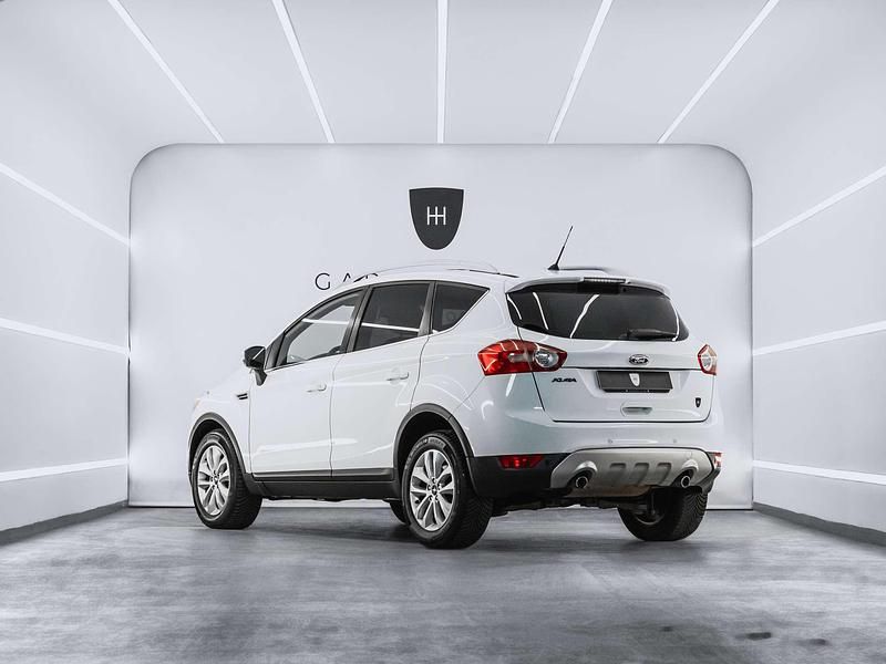 Usado Ford Kuga Titanium 140 CV (102 kW) 2011 Blanco SUV