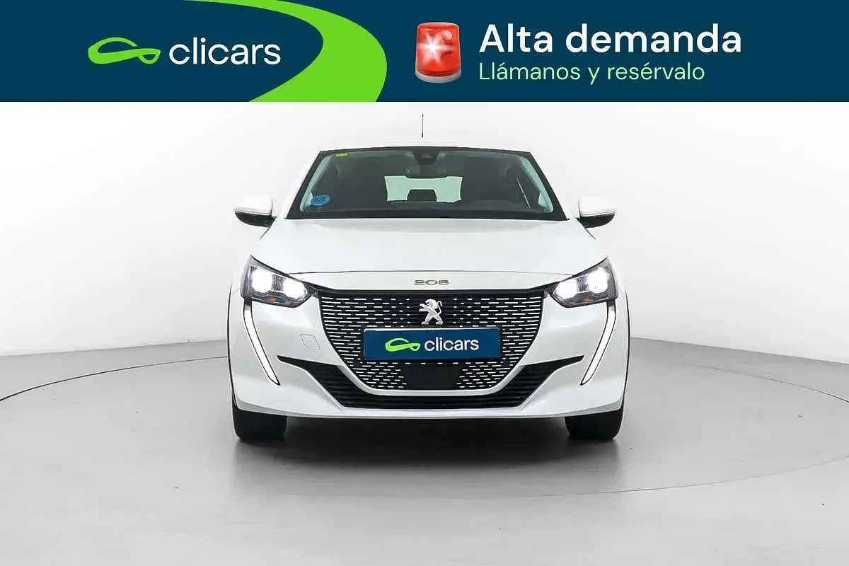 Usado Peugeot e-208 Allure 100 kW (136 CV) 2020 Blanco Utilitario