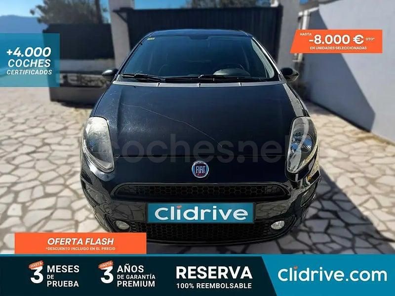 Usado Fiat Punto Easy 69 CV (50 kW) 2015 Negro Utilitario