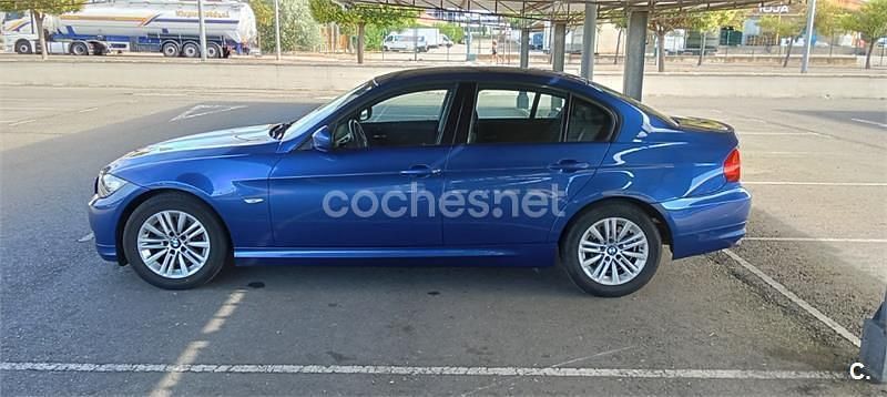 Azul Usado 2009 BMW 320 Berlina | 6900 € (Buen precio) - Imagen 1/4