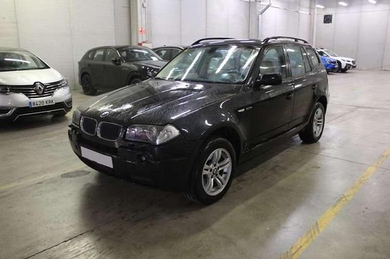 Usado BMW X3 Comfort Edition 218 CV (160 kW) 2005 Negro SUV
