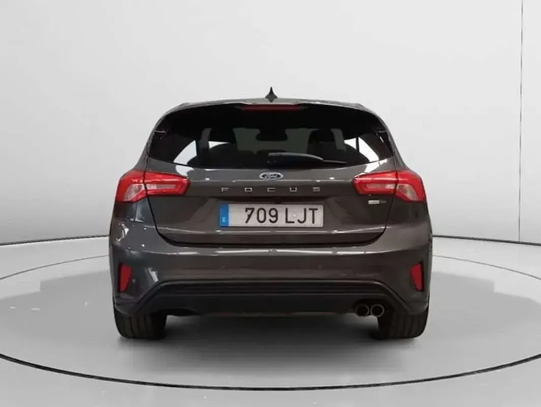 Usado Ford Focus ST-Line X 125 CV (91 kW) 2020 Gris Utilitario