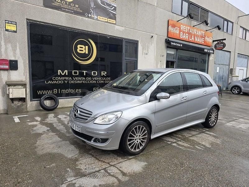 Gris / plata Usado 2008 Mercedes B180 Monovolumen | 7999 € (Precio justo) - Imagen 1/4