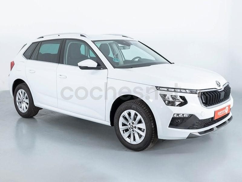 Usado Skoda Kamiq Selection 115 CV (84 kW) 2025 Blanco SUV