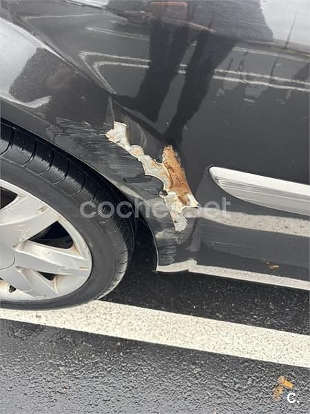 Usado Renault Mégane II Dynamique 130 CV (95 kW) 2006 Negro Berlina