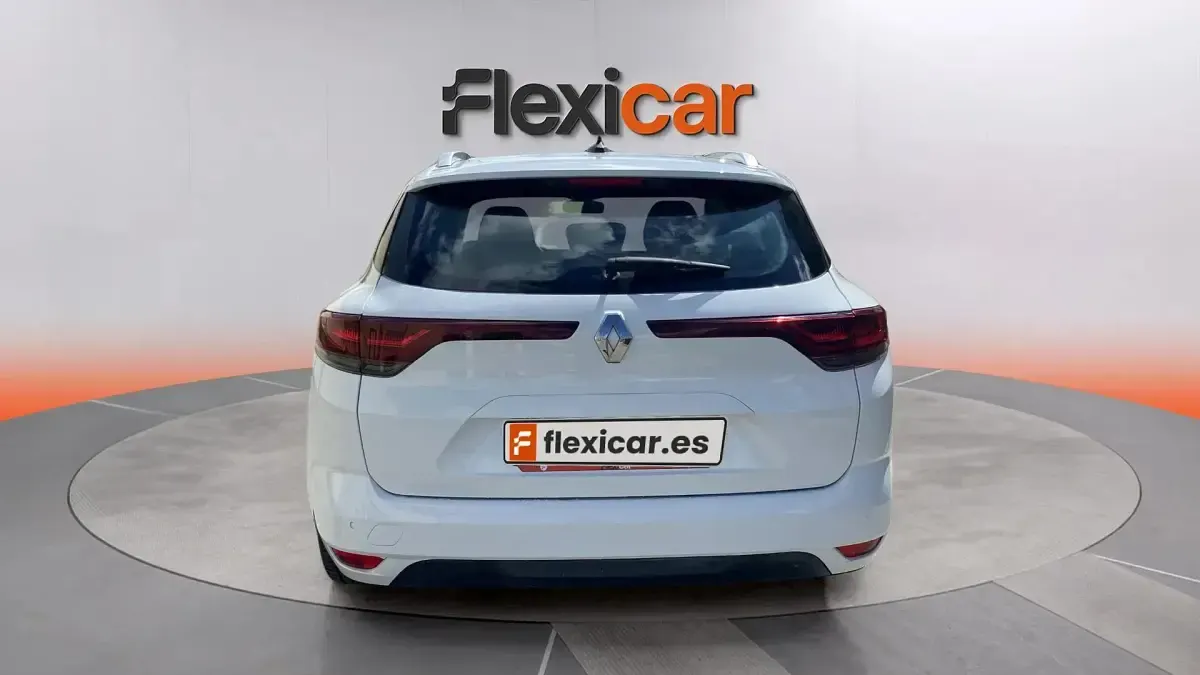 Usado Renault Mégane II Business 115 CV (84 kW) 2021 Blanco Berlina