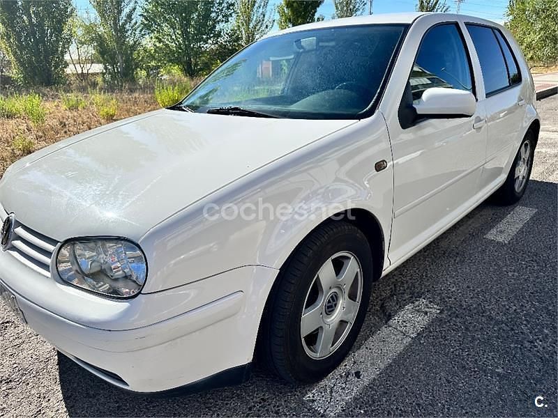 Blanco Usado 1998 VW Golf IV Highline Berlina | 3999 € (Precio justo) - Imagen 1/4