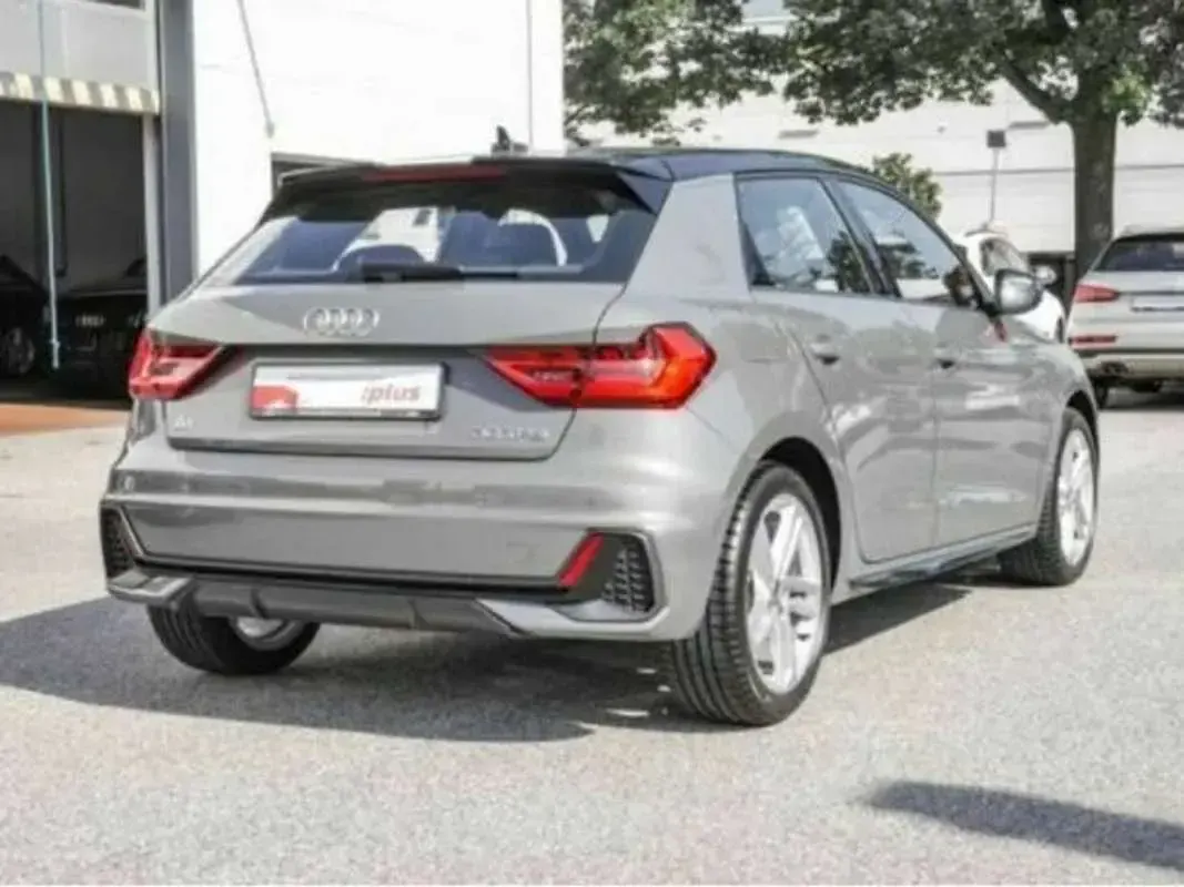 Usado Audi A1 S-Line 116 CV (85 kW) 2018 Gris Utilitario