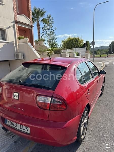 Rojo Usado 2005 Seat Leon Berlina | 2800 € (Super precio) - Imagen 1/1