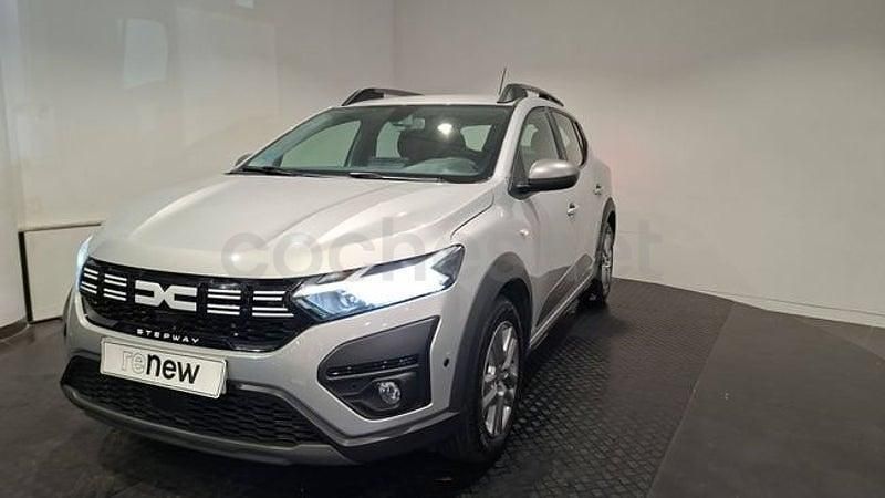 Usado Dacia Sandero Extreme 110 CV (80 kW) 2023 Gris / plata Berlina