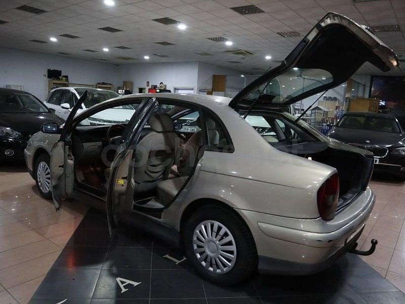 Usado Citroën C5 138 CV (101 kW) 2005 Gris / plata Berlina