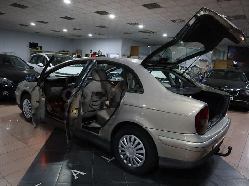 Usado Citroën C5 138 CV (101 kW) 2005 Gris / plata Berlina