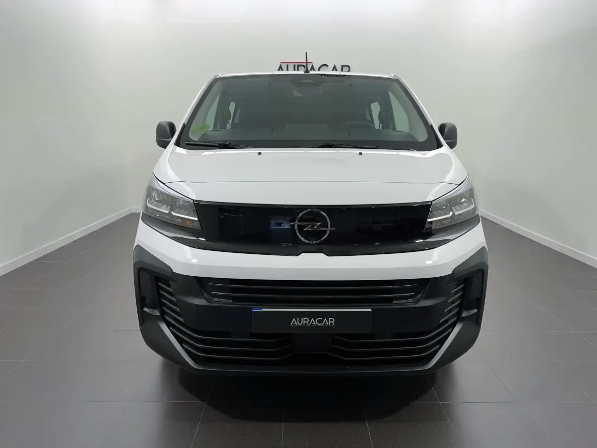 Usado Opel Vivaro-e Combi 120 CV (88 kW) 2026 Blanco Monovolumen