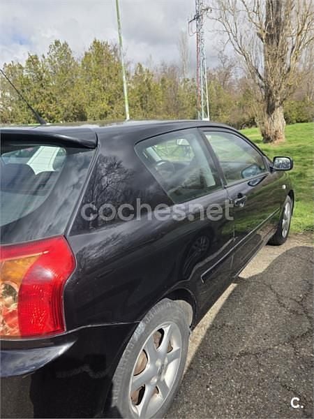 Usado Toyota Corolla Sol 110 CV (80 kW) 2004 Negro Berlina