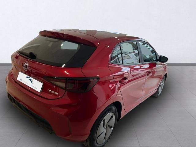 Usado MG MG3 116 CV (85 kW) 2025 Rojo Utilitario