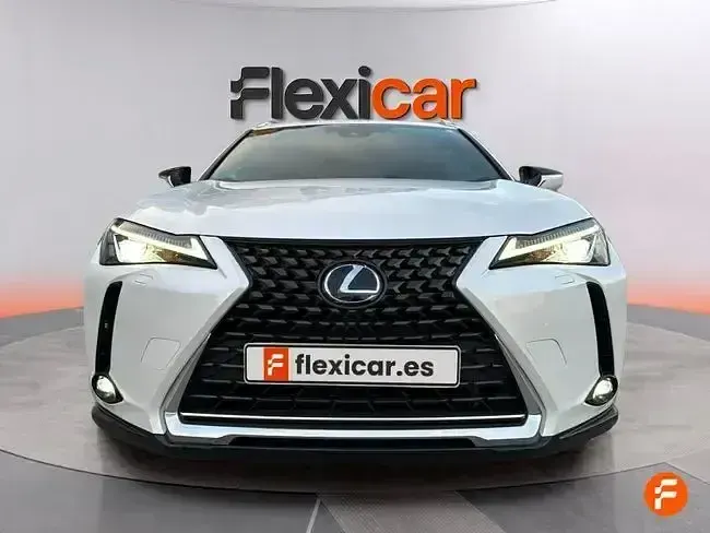 Usado Lexus UX Business Edition 184 CV (135 kW) 2022 Blanco SUV