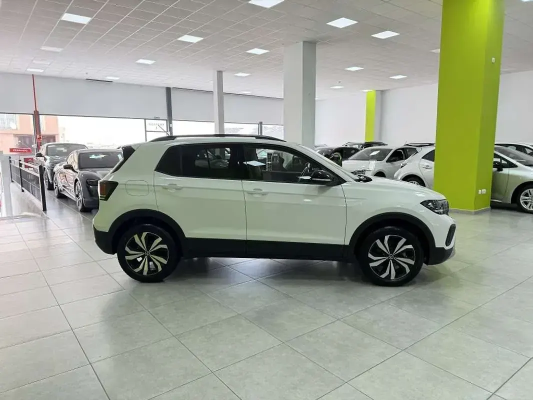 Usado VW T-Cross Life 116 CV (85 kW) 2025 Blanco SUV