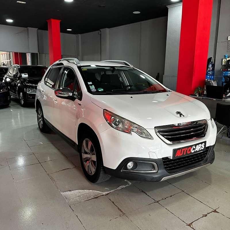 Usado Peugeot 2008 Access 82 CV (60 kW) 2014 Blanco SUV