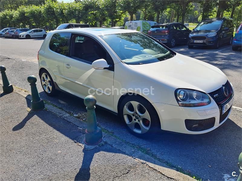 Usado VW Golf V GTI 200 CV (147 kW) 2007 Blanco Berlina