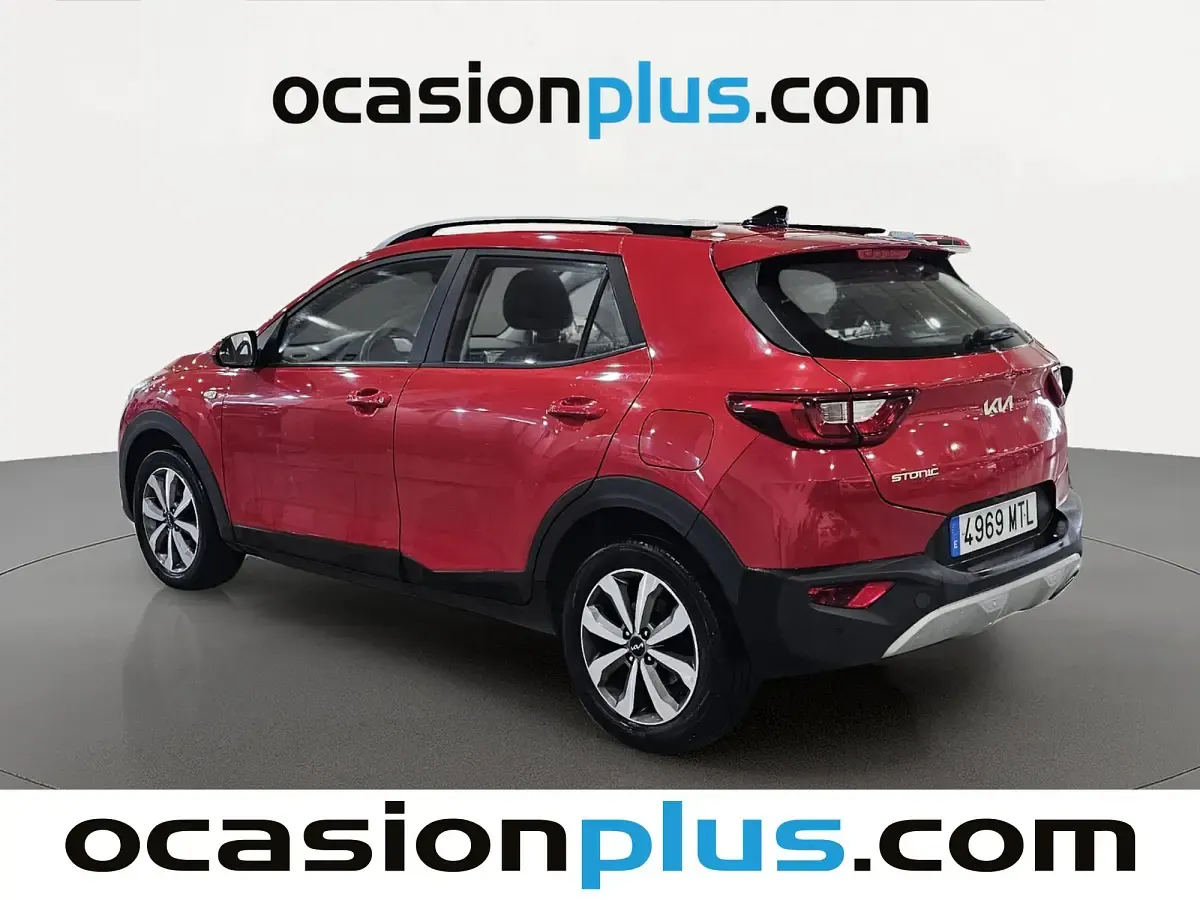 Usado Kia Stonic 101 CV (74 kW) 2024 Blanco SUV