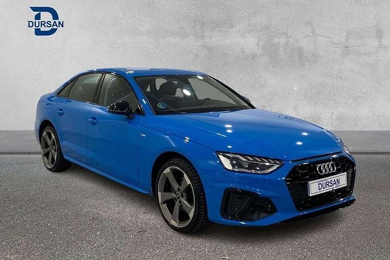 Usado Audi A4 S-Line 165 CV (121 kW) 2022 Azul Berlina