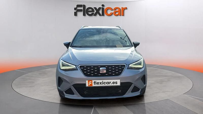 Usado Seat Arona Xperience 110 CV (80 kW) 2022 Gris SUV