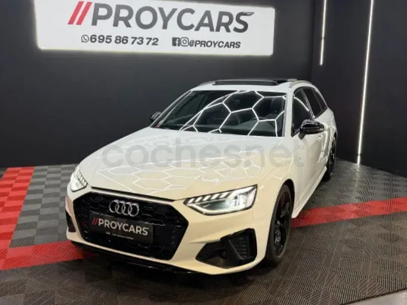 Usado Audi A4 S-Line 150 CV (110 kW) 2021 Blanco Familiar