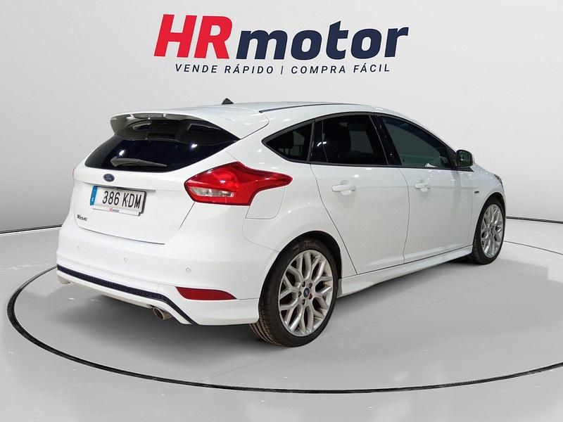 Usado Ford Focus ST-Line 150 CV (110 kW) 2017 Blanco Utilitario