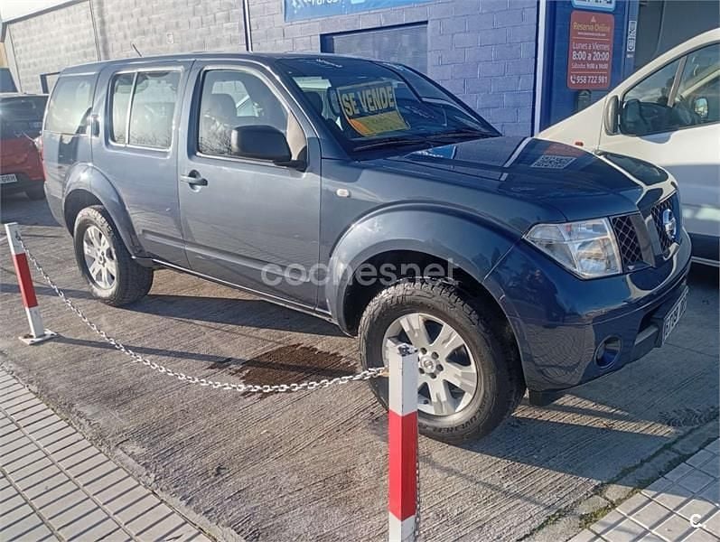 Usado Nissan Pathfinder XE 174 CV (127 kW) 2005 Azul SUV
