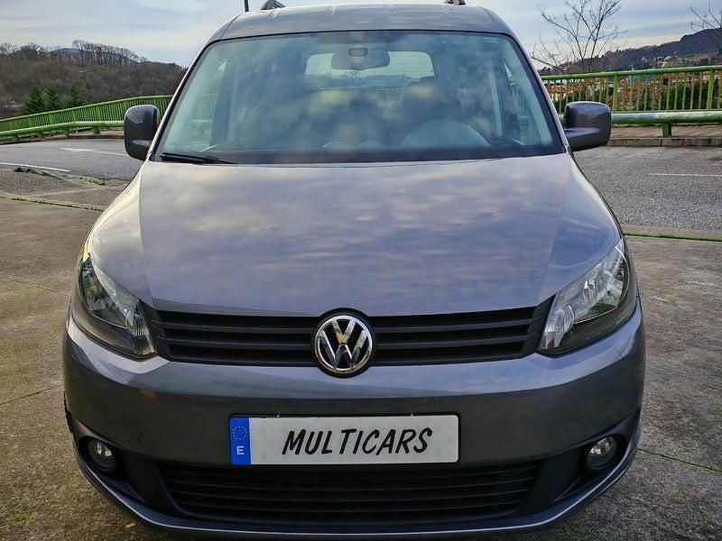 Usado VW Caddy Comfortline 105 CV (77 kW) 2014 Gris / plata Monovolumen