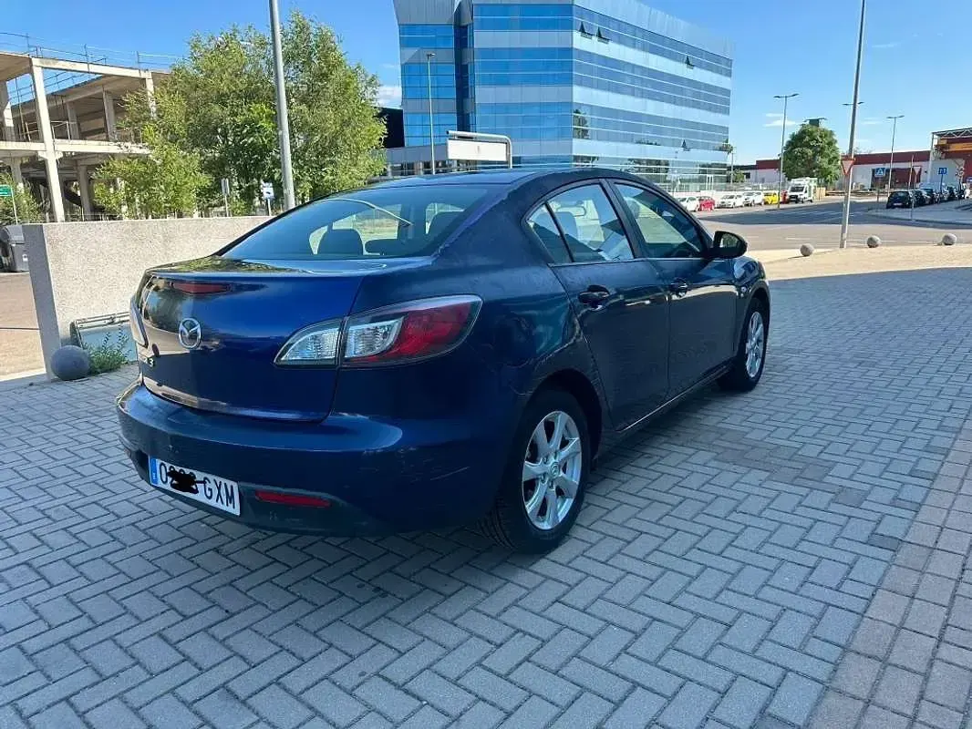 Usado Mazda 3 Style 105 CV (77 kW) 2010 Azul Utilitario