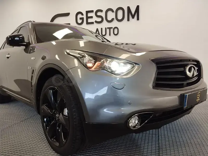 Usado Infiniti QX70 S Design 238 CV (175 kW) 2015 Gris / plata SUV