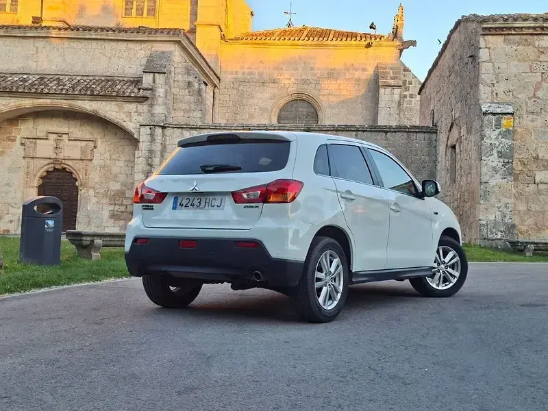 Usado Mitsubishi ASX 116 CV (85 kW) 2011 Blanco SUV