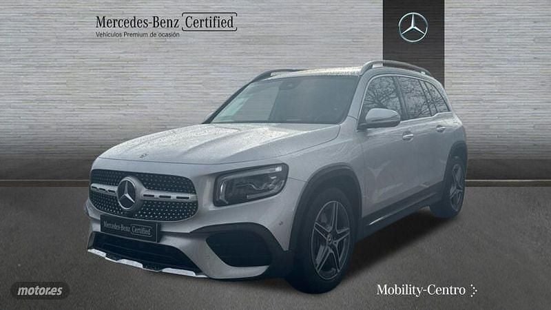 Gris / plata Usado 2023 Mercedes GLB220 SUV | 42.900 € (Precio justo) - Imagen 1/4