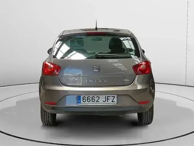 Usado Seat Ibiza Style 105 CV (77 kW) 2015 Gris Berlina