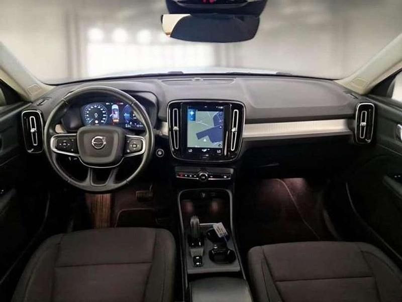 Usado Volvo XC40 Inscription 211 CV (155 kW) 2021 Negro SUV