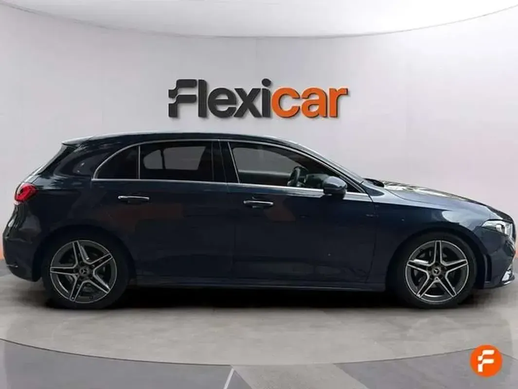 Usado Mercedes A200 150 CV (110 kW) 2022 Azul Berlina