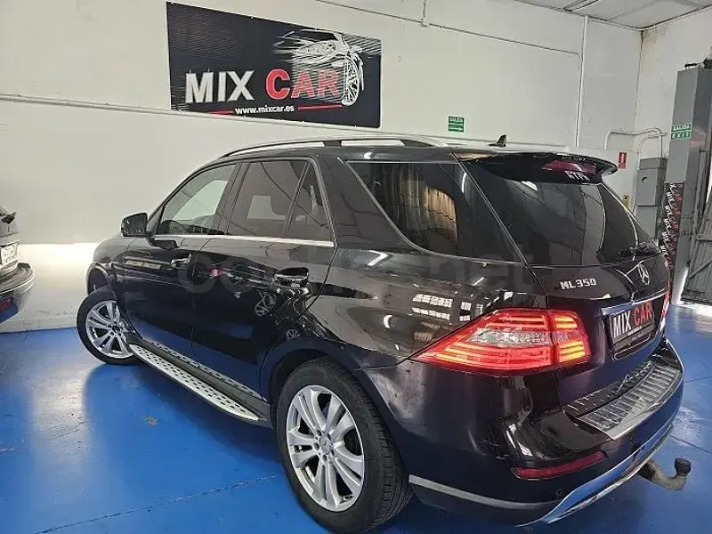 Usado Mercedes ML350 258 CV (189 kW) 2014 Negro SUV