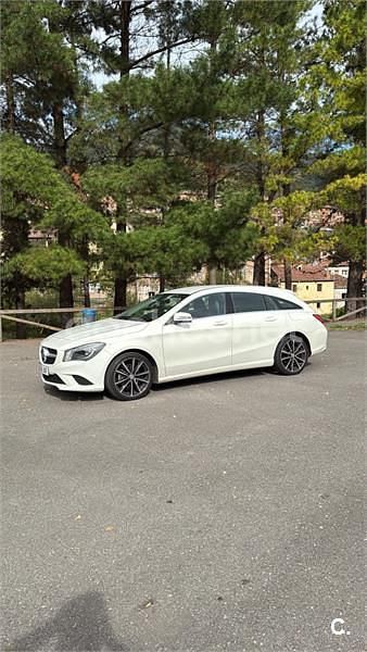 Blanco Usado 2015 Mercedes CLA200 Shooting Brake Familiar | 15.900 € (Precio justo) - Imagen 1/4