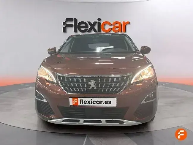 Usado Peugeot 3008 Allure 130 CV (95 kW) 2018 Marrón SUV