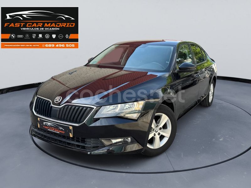 Negro Usado 2018 Skoda Superb Active Berlina | 15.900 € (Precio justo) - Imagen 1/4