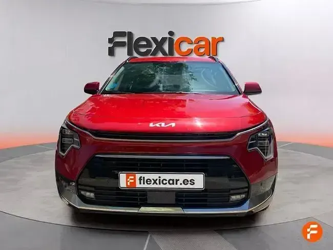 Usado Kia Niro 129 CV (94 kW) 2025 Rojo SUV