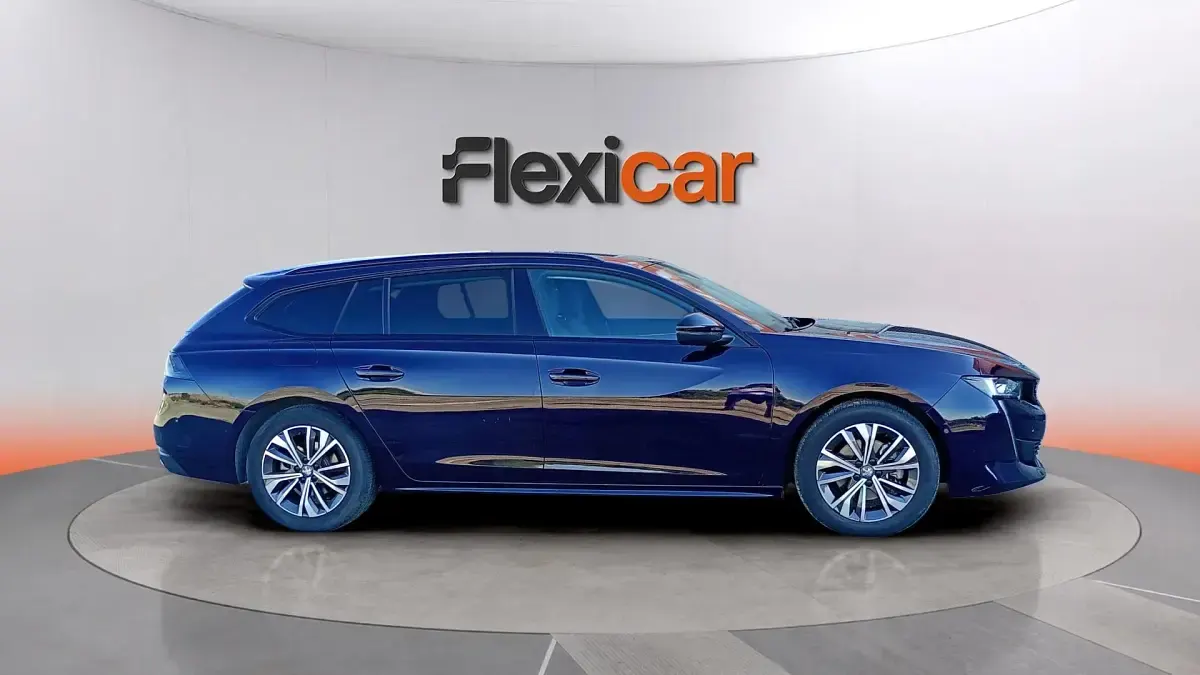 Usado Peugeot 508 Allure 131 CV (96 kW) 2023 Azul Berlina
