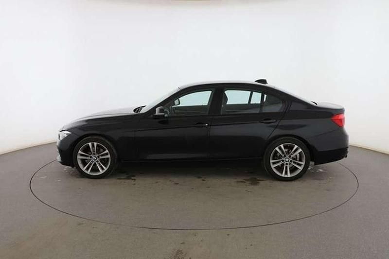 Usado BMW 318 Sport Line 151 CV (111 kW) 2017 Negro Berlina