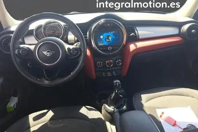 Usado Mini Cooper 136 CV (100 kW) 2019 Rojo Utilitario