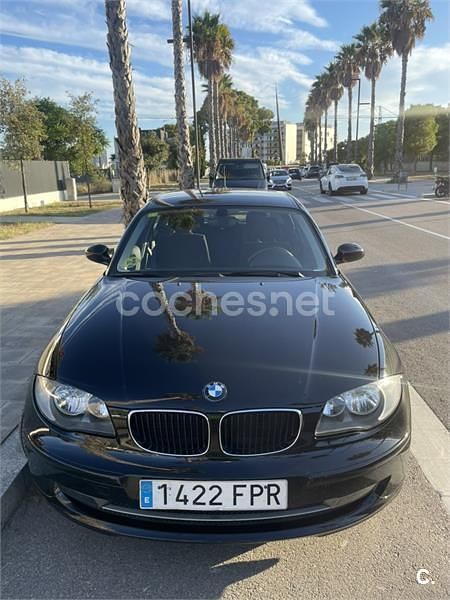 Negro Usado 2007 BMW 118 Utilitario | 6300 € (Buen precio) - Imagen 1/4
