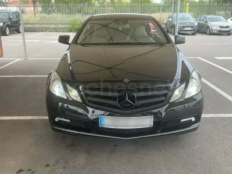 Usado Mercedes E250 Elegance 204 CV (150 kW) 2010 Negro Coupe