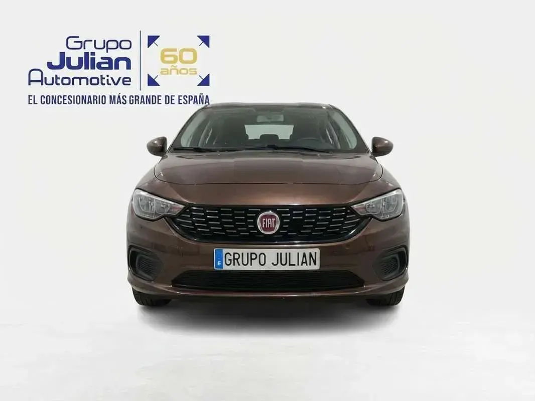 Usado Fiat Tipo Lounge 95 CV (69 kW) 2019 Marrón Utilitario