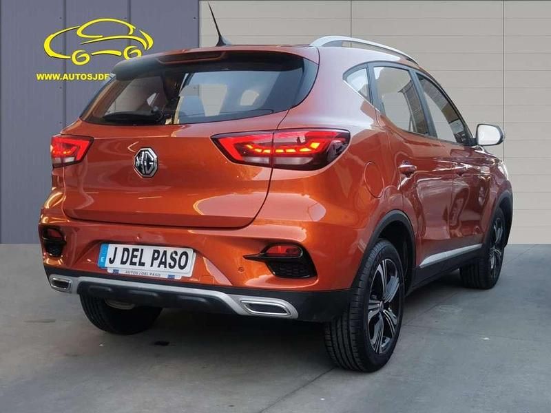 Usado MG ZS Luxury 111 CV (81 kW) 2022 Naranja SUV