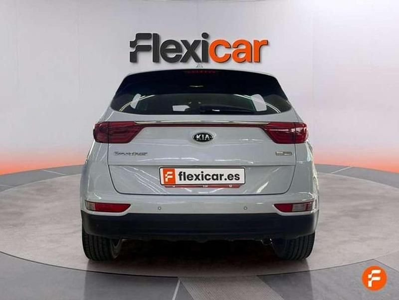 Usado Kia Sportage 116 CV (85 kW) 2018 Blanco SUV